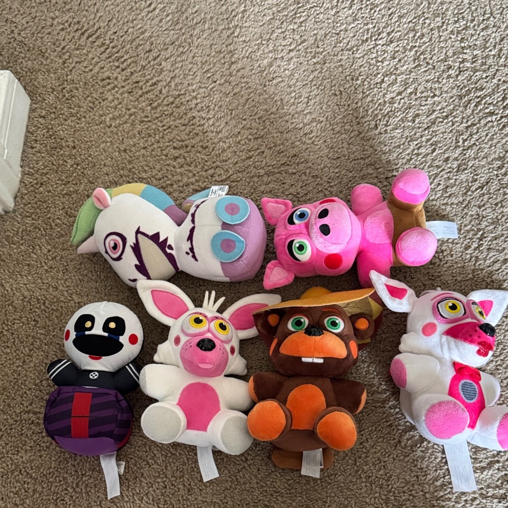 Five Nights at Freddy’s plush set of 6